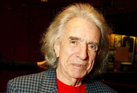 Đạo diễn Arthur Hiller.